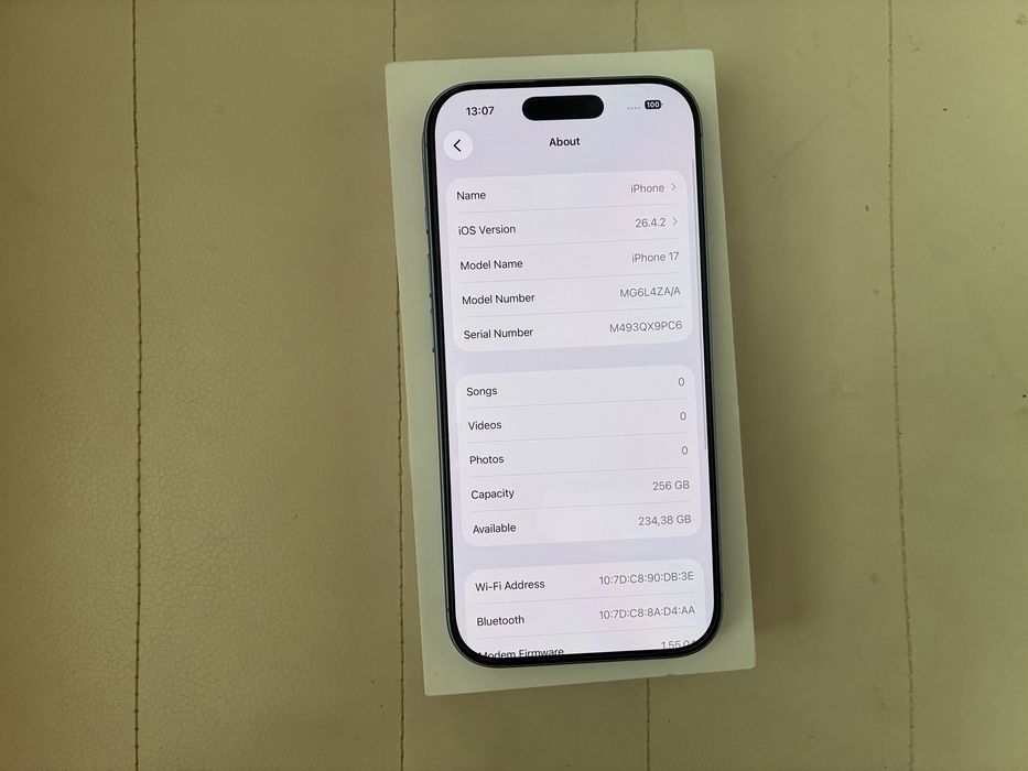 IPhone 17 256гб Перфектен  с гаранция