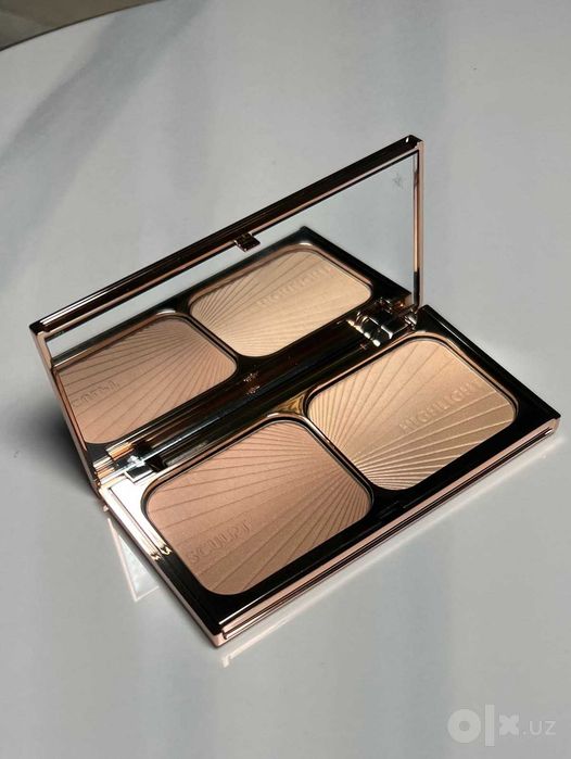 Оригинальная палетка (бронзер+хайлайтер) от Charlotte Tilbury