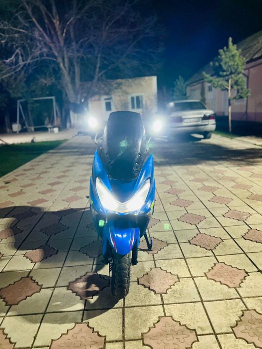 Макси мопед сатылады 150куб учёта тұр на ходу жүріп тұр