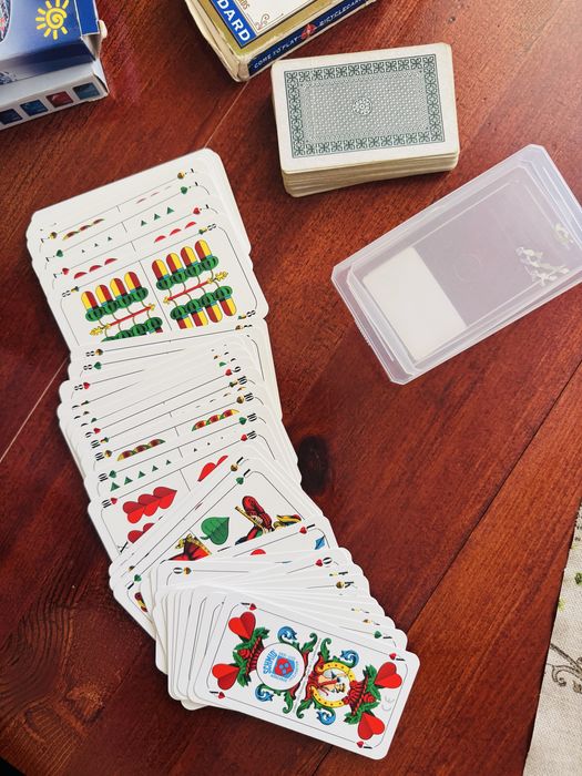 Тестета карти лот- нови и едно ползвано подарък