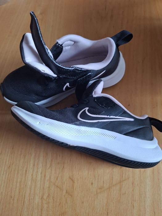 Маратонки Nike сандалки Geox