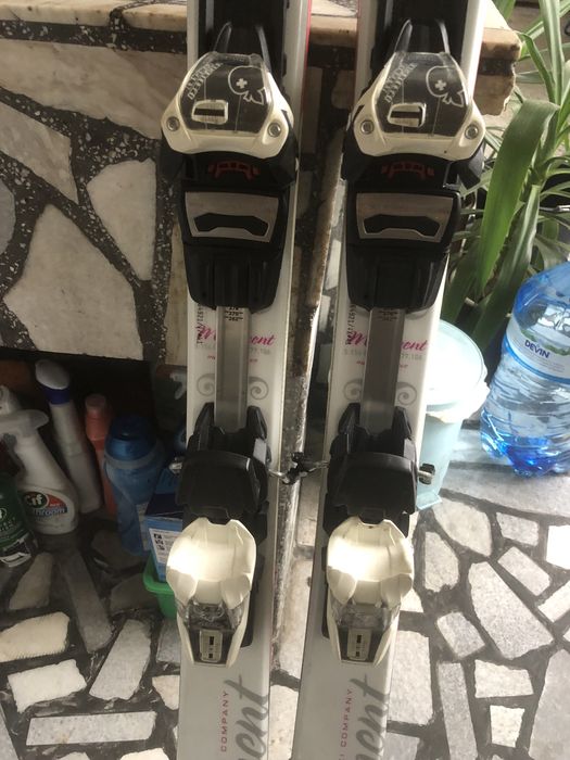 Дамски ски MOVEMENT