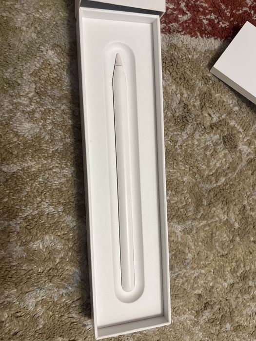 Apple Pencil 2 есть оригинальная коробка