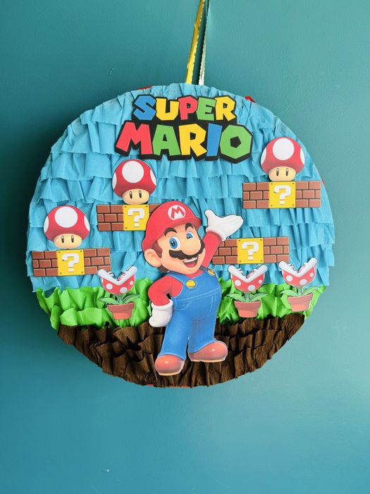 Супер Марио пинята