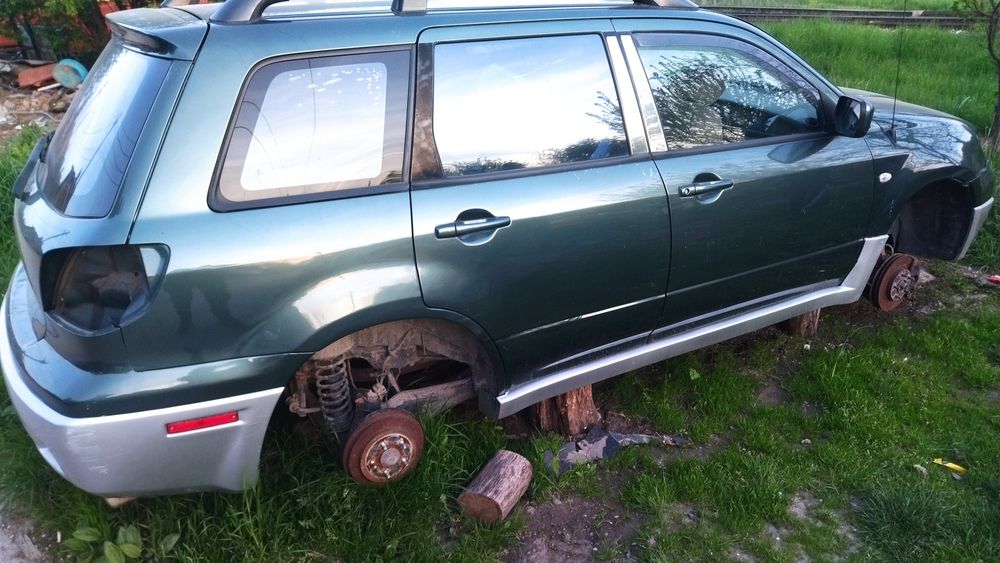 Мицубиши Аутлендър 2.4 бензин Авромат На части