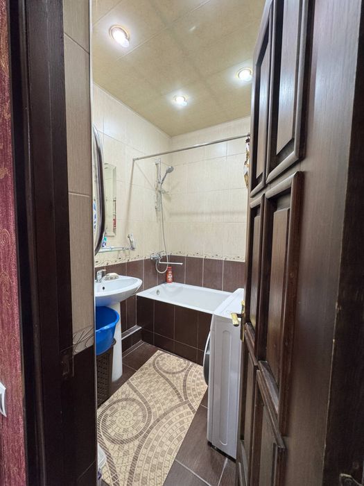 Продается 4-комнатная квартира, массив Хумаюн