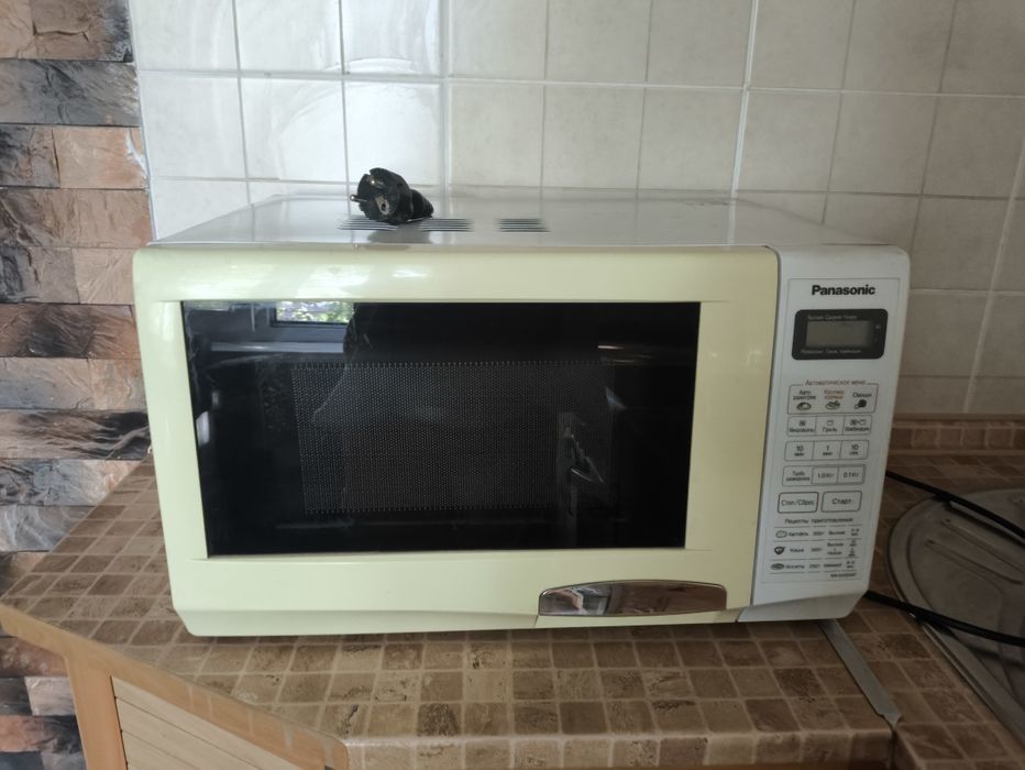 Продам микроволновую печь