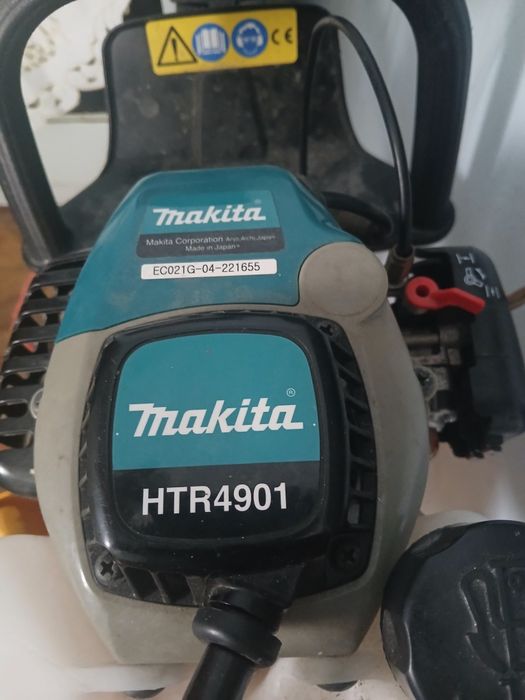 Drujba makita de tuns gard viu