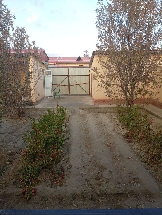 2 sotixli uy srochna sotiladi .