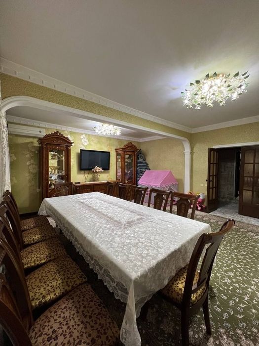 Продаётся на Карасу-1 4ком