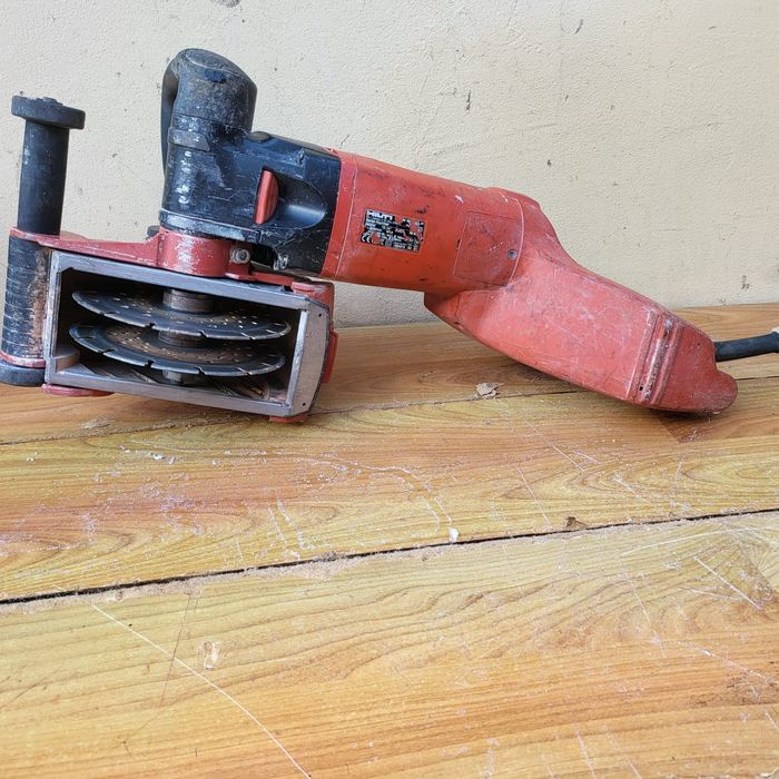 Mașină de slituit Hilti DCH 180 - SL
