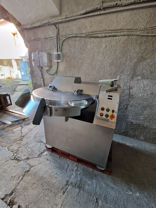 Kutter,cutter,cuter cu malaxare 65 l inox