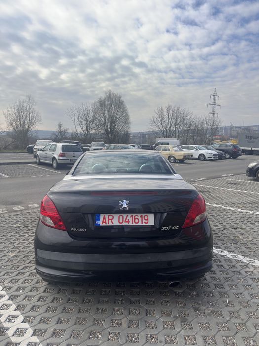 Peugeot 207 cc an 2011