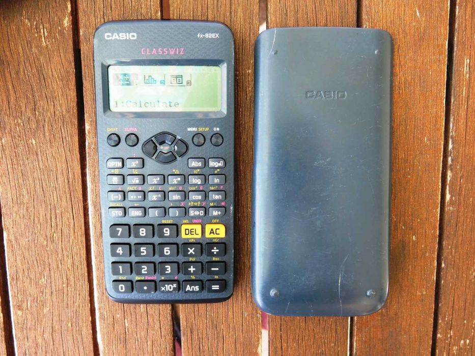 Научен калкулатор CASIO FX-82EX, Classwiz