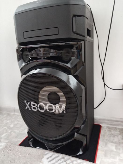 Музыкальный центр продам