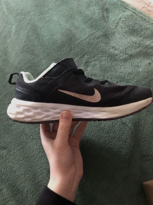 Маратонки NIKE