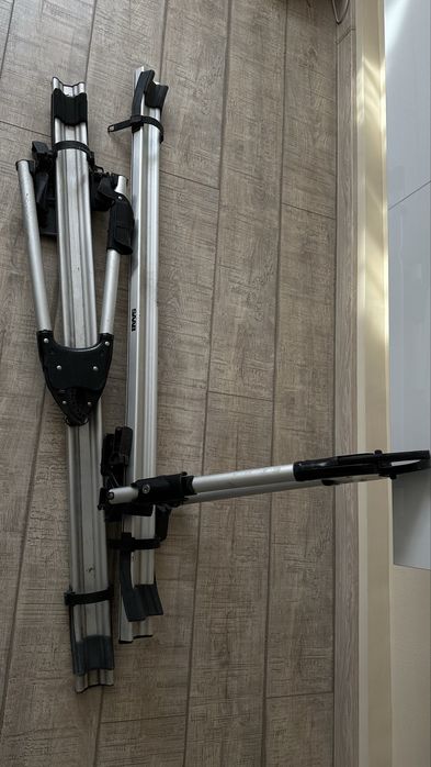 Bare transversale THULE + suport biciclete SAAB (3 bucăți)