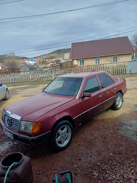 Мкрседес W124 2.6³