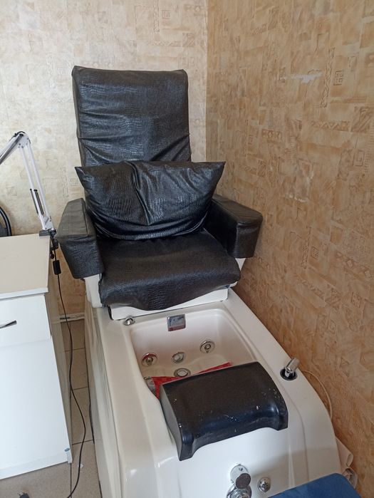 Продам педикюрное кресло