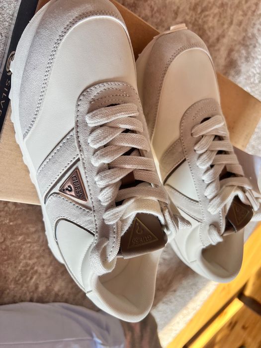 Guess Сникъри39.5