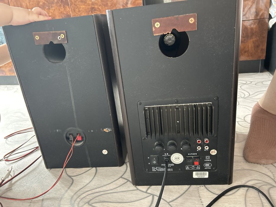 Продам две колонки