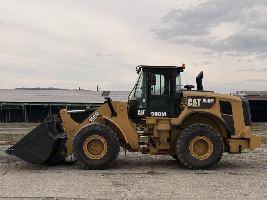 Încărcător Frontal CATERPILLAR 950M | An 2019 | 16.000 h | 19 Tone