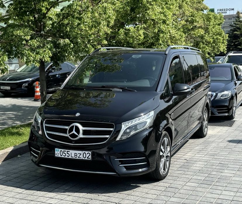 Аренда минивен V class, микроавтобус Тойота Хайс, Спринтер, Стария