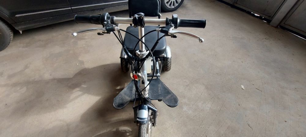 Триколка - 350 €