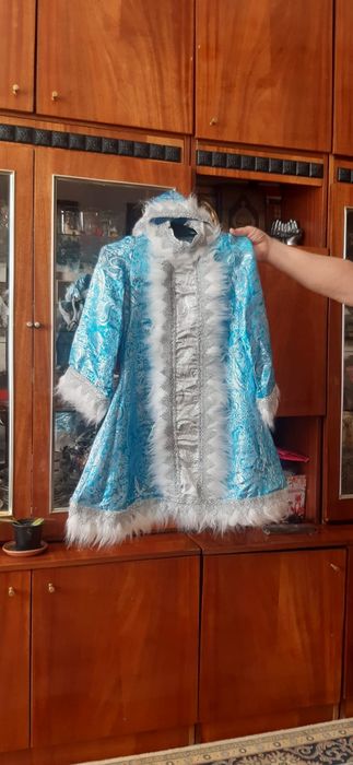 продается,костюм Снегурочка