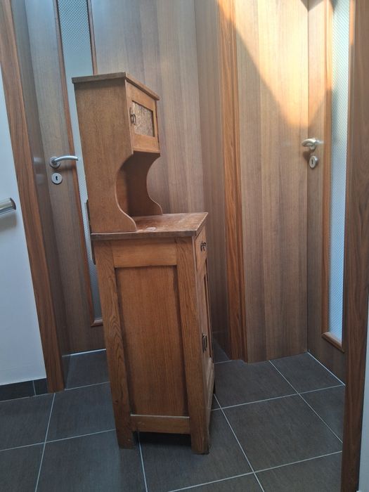 Запазени старинни мебели
