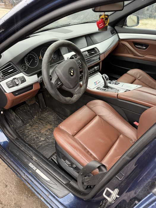 Кожен спортен салон с подгрев БМВ Ф11(kojen salon s podgrev Bmw F11)