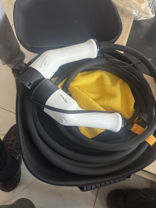 Vand Cablu de incarcare pentru vehicule electrice (nou)