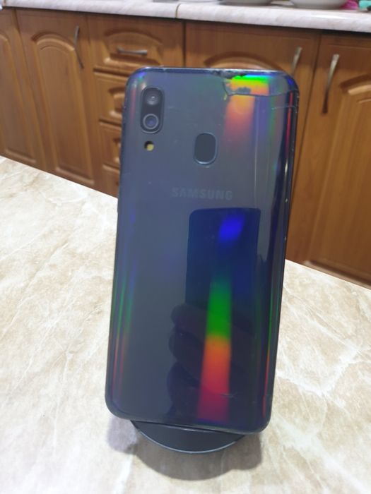Samsung a40 4/64