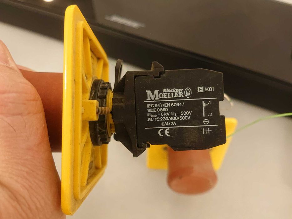 Buton emergenta Klockner Moeller A600 P300 usa urgenta