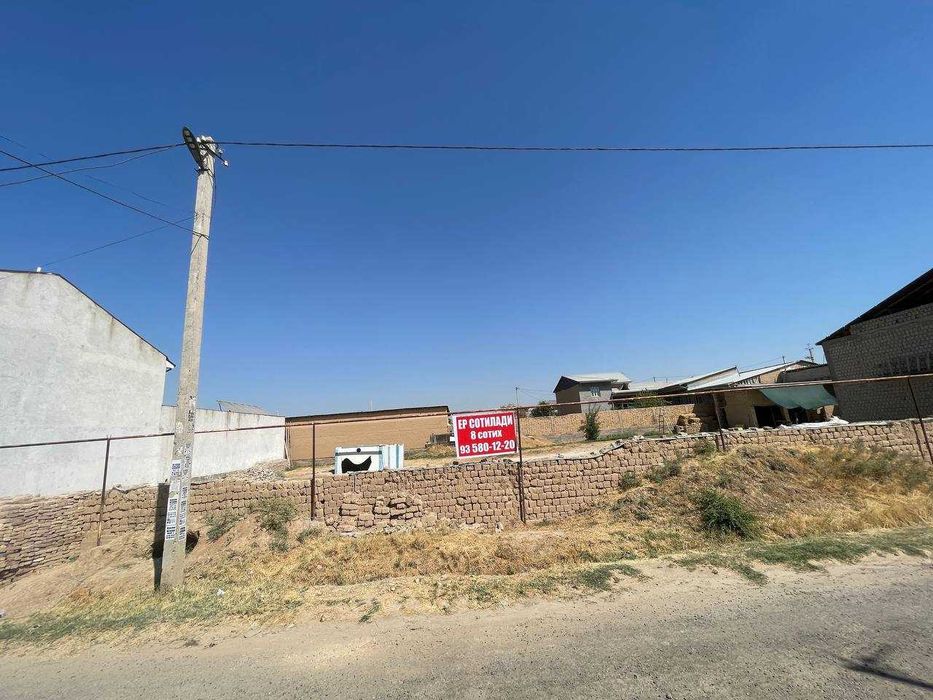 Ер сотилади 8 сотих, Уч Қаҳрамондан кирганда