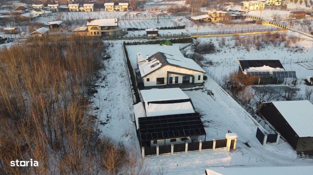 Vanzare – Casa Tautii Magheraus cu jacuzzi si panouri fotovoltaice