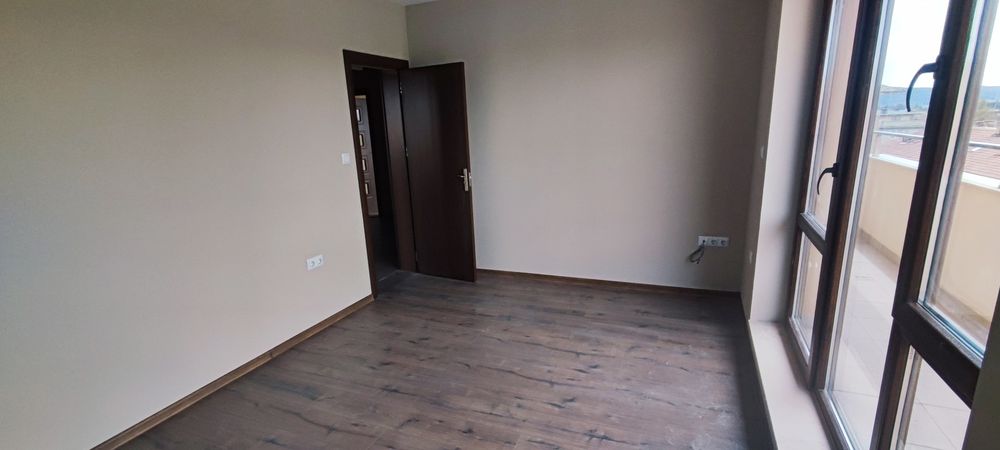 Продава се Тристаен апартамент в Казанлък - 110 кв.м за 1372 €/кв.м - Снимка #10