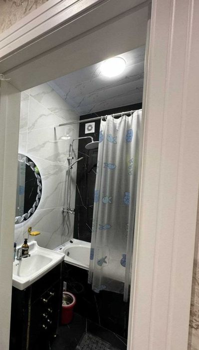 2 хоналик квартира 5 кават кирпичный дом, 7 микр