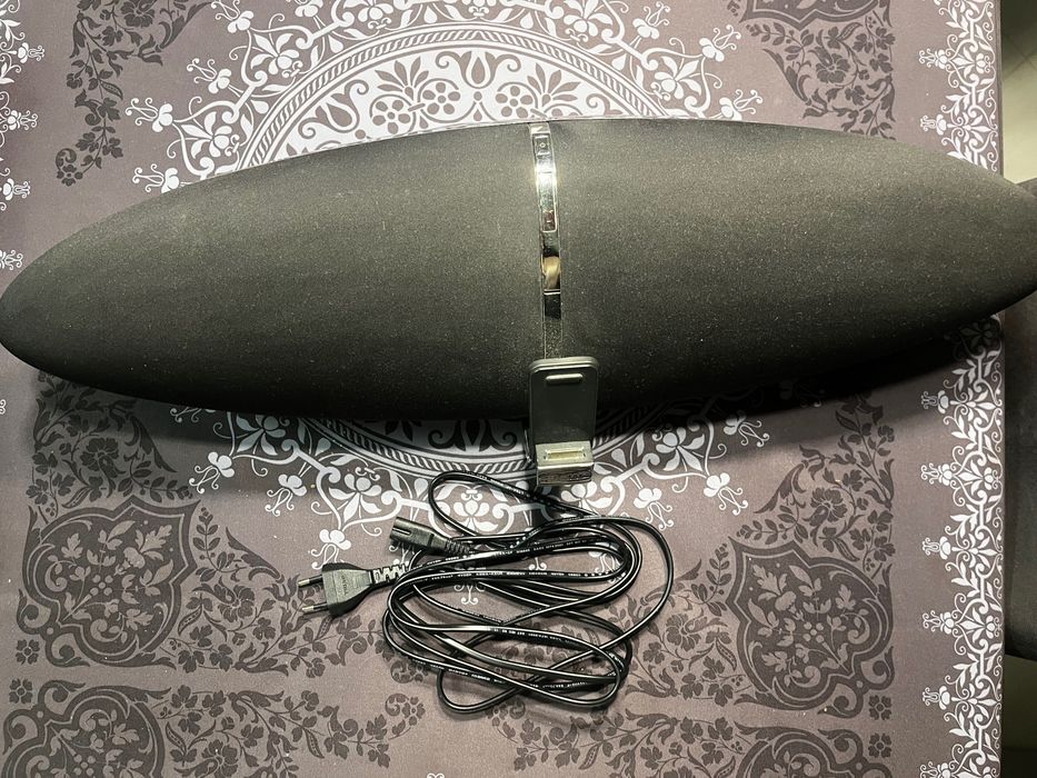 Аудио система Bower&Wilkins Zeppelin