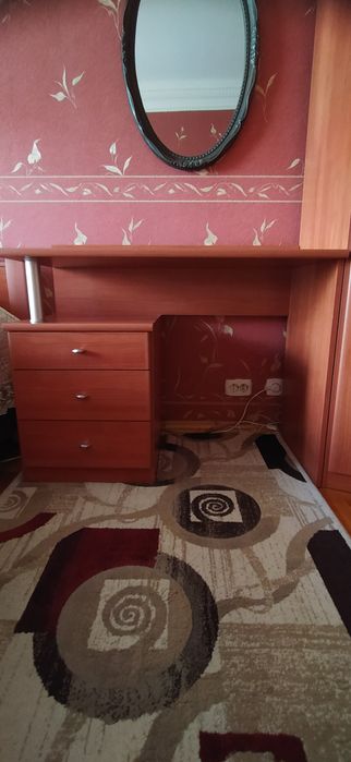 Спальный гарнитур