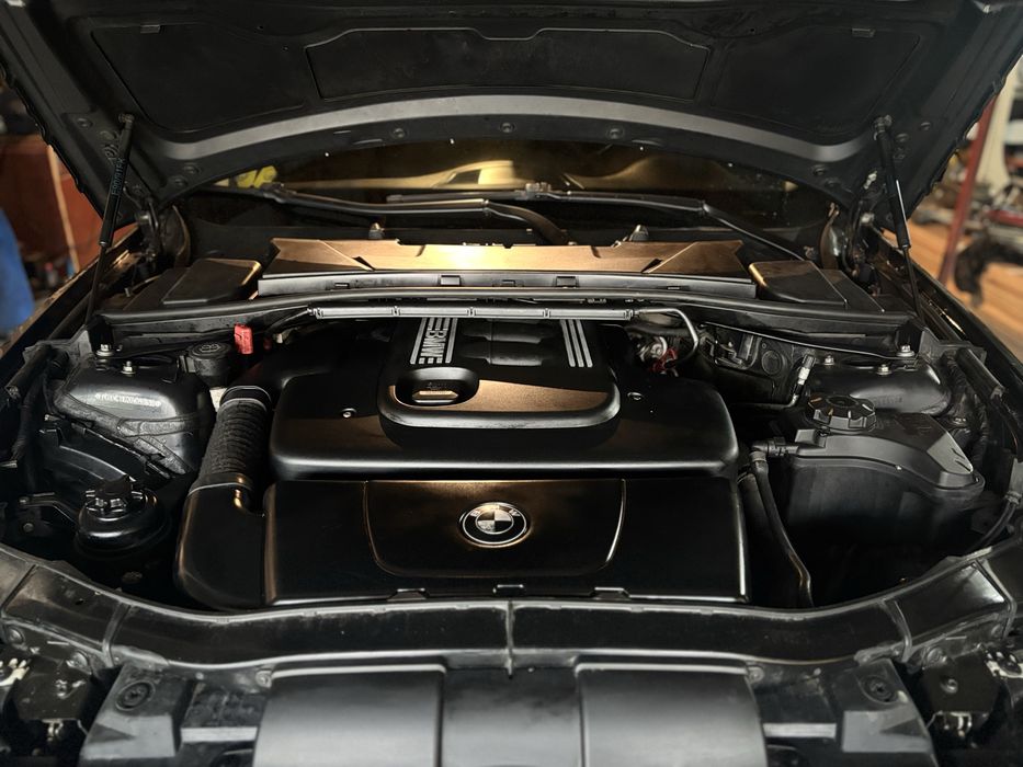 Vand sau Schimb cu golf 6 2.0tdi  sau E 60 !  E90 320D m47