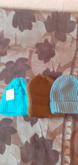 Продам шапку женскую
