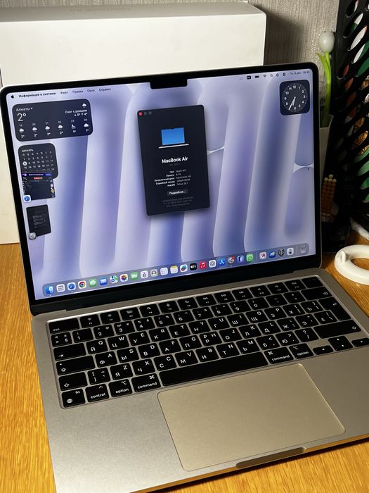 Apple MacBook air m2 100%