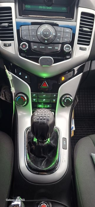 Vând Chevrolet Cruze