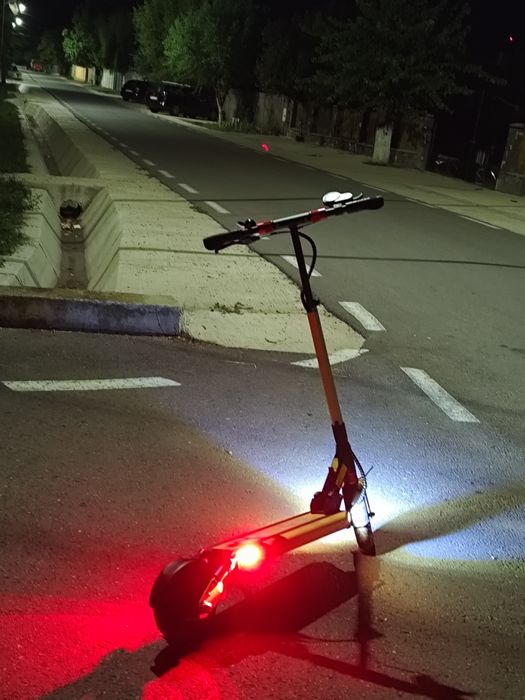 Vând Motus 8.5 lite pro aproape nou
