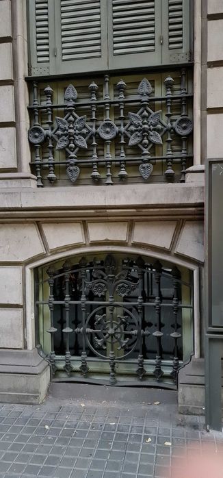 Краски, для металла, дерева, пластика, стекла и прочего