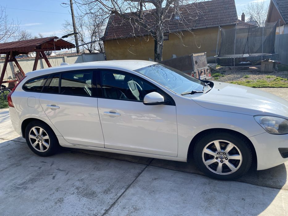 Volvo V60 1.6 2013  automată.