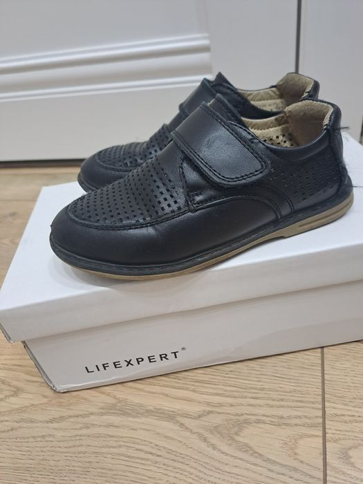 Продам обувь детскую на мальчика