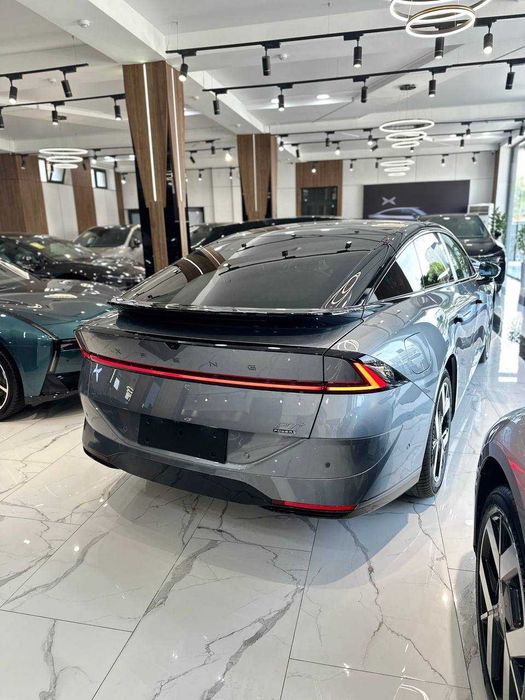 XPENG P7+ 2026 gibrid 1550 km Sotuvda tayyor