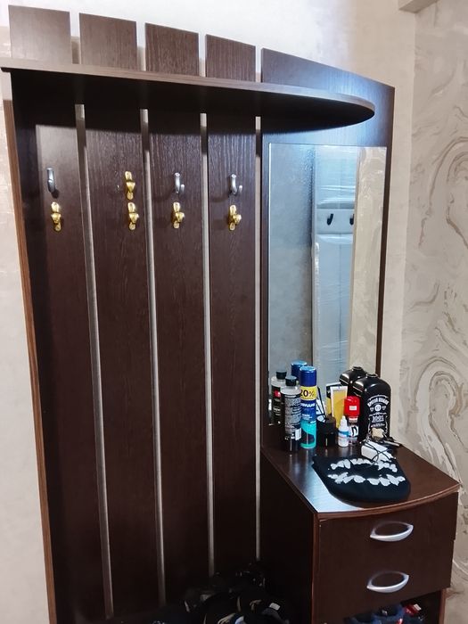 Продаётся Прихожая б/у